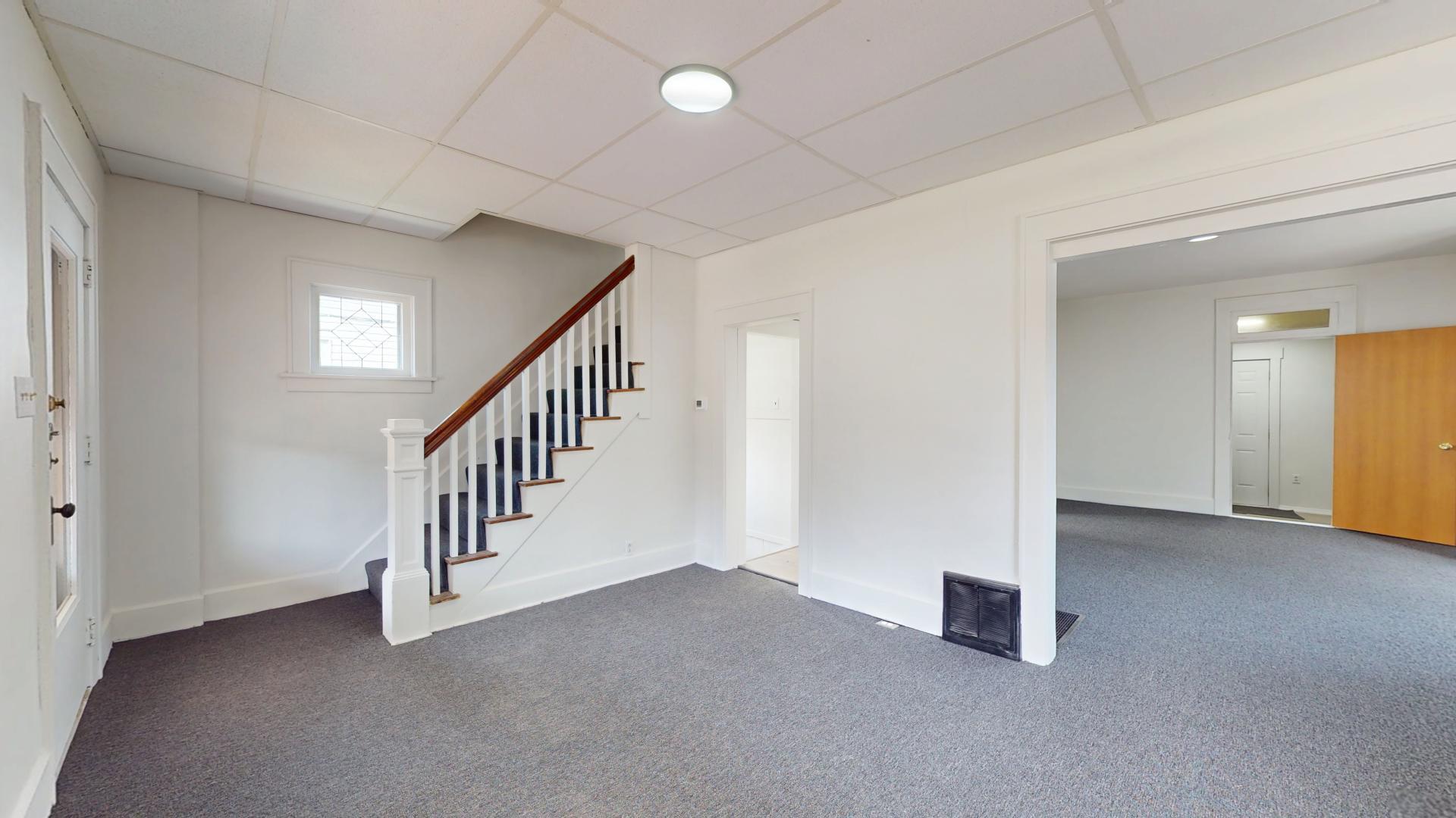 Building Photo - 109 W Ely St