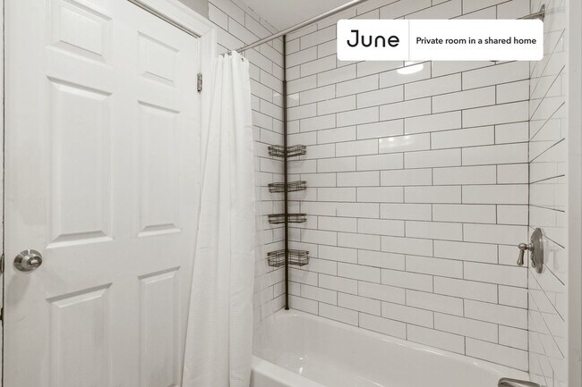 Building Photo - Room in Shared 4 bed/1 bath home in Allston