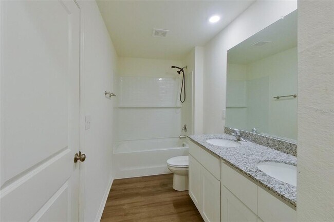 Building Photo - 3931 NW 45th Terrace