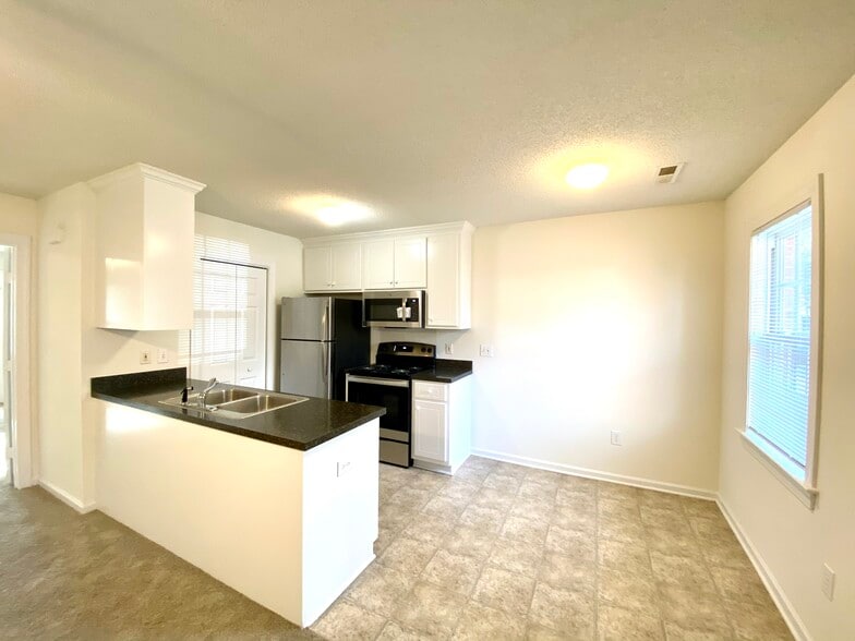 Building Photo - 3609 Jayne Ln NW