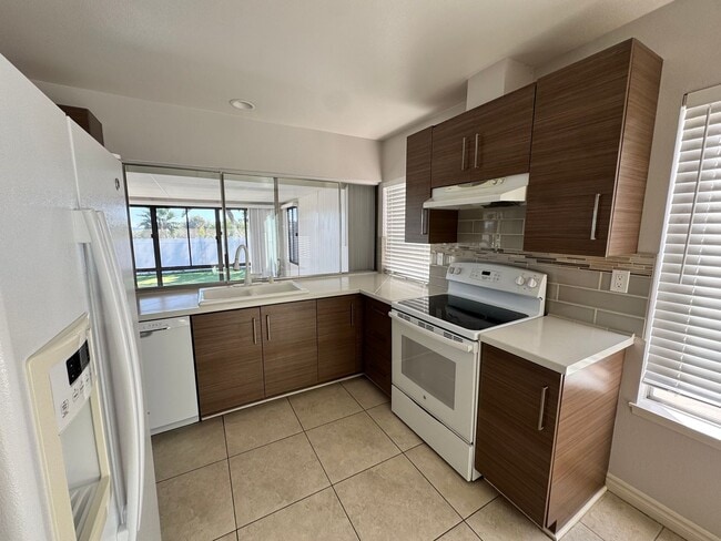 Building Photo - Mission Viejo Lease – 3 Bedrooms, 2 Bathro...