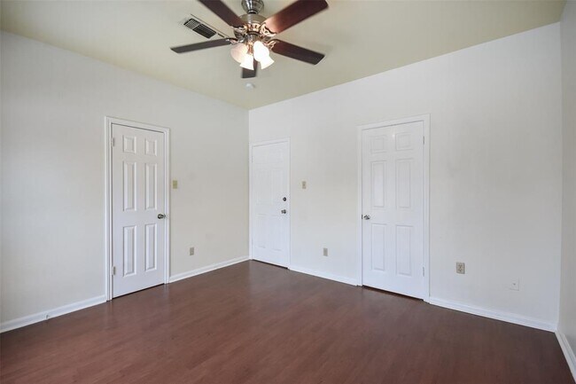 Building Photo - 2529 Rio Grande St