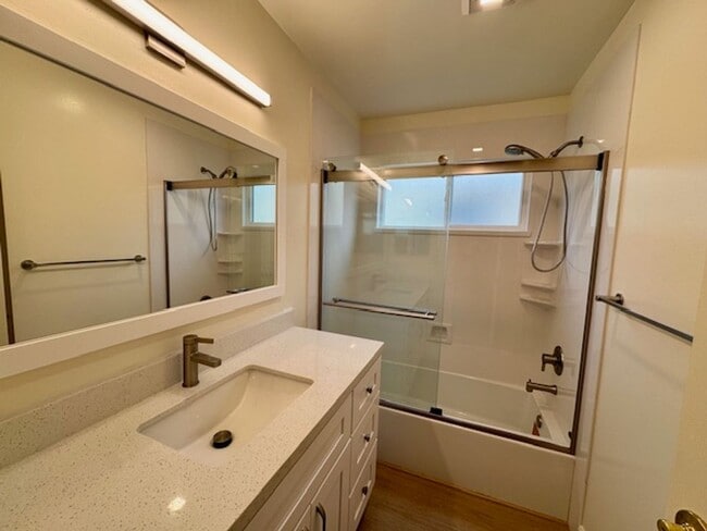 Building Photo - Tastefully updated 2 bedroom/2 bath, single level townhome w/attached 2 car garage!