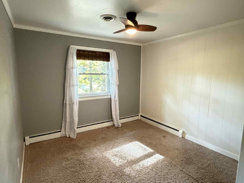 Building Photo - 11910 Lucks Ln
