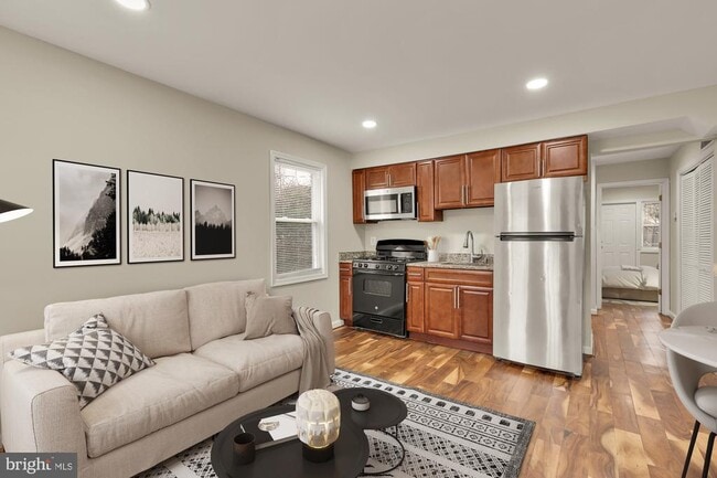 Building Photo - 4131 Hunt Pl NE