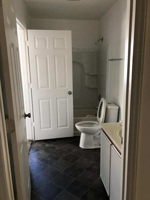 Building Photo - 304 Ardale Dr