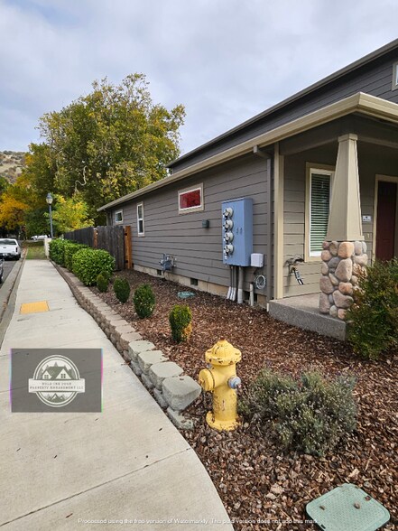 Building Photo - 141 Rivers Edge Ct