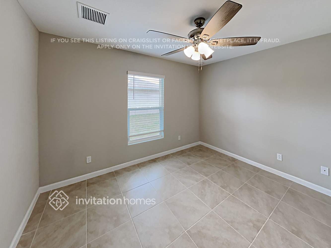 Building Photo - 225 SW Grove Ave