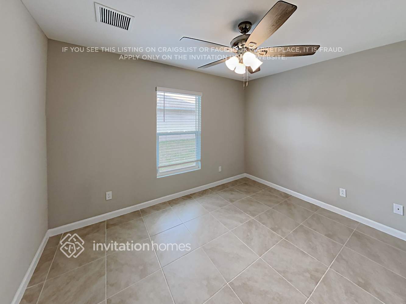 Building Photo - 225 SW Grove Ave