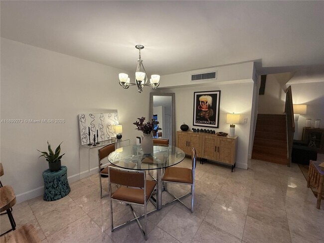 Building Photo - 4708 SW 67th Ave