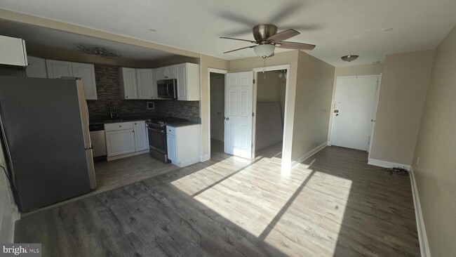 Building Photo - 1121 Arlington Blvd