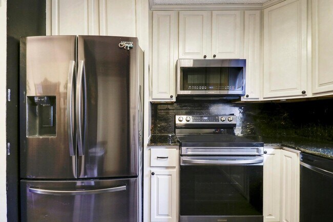 Building Photo - 5117 Arbor Glen Cir