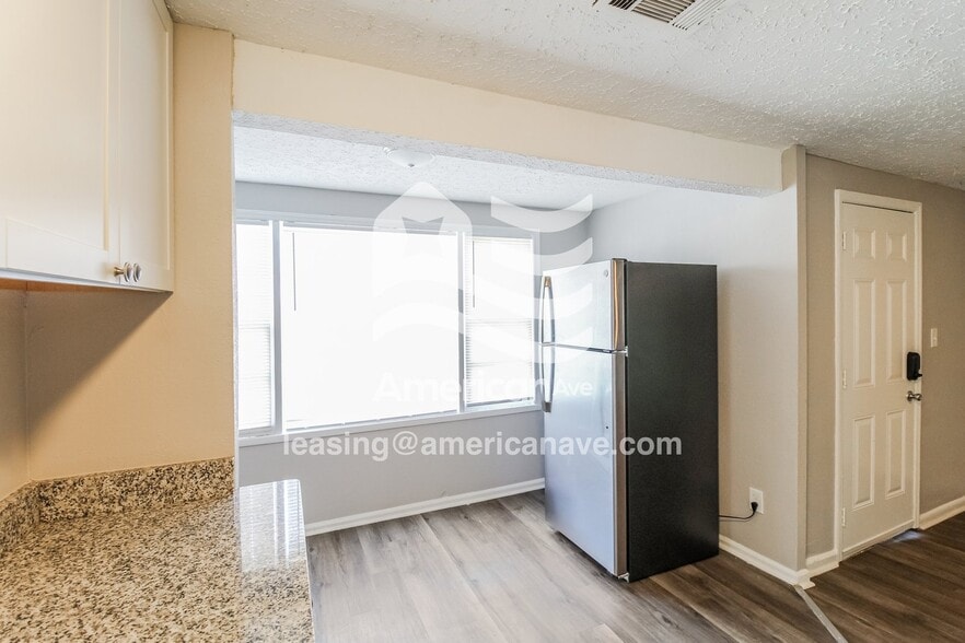 Building Photo - 1912 Lincoln St