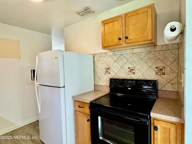 Building Photo - 10857 Dulawan Dr