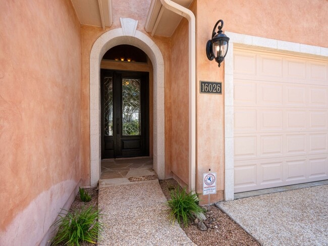 Building Photo - 16026 Huebner Bluff