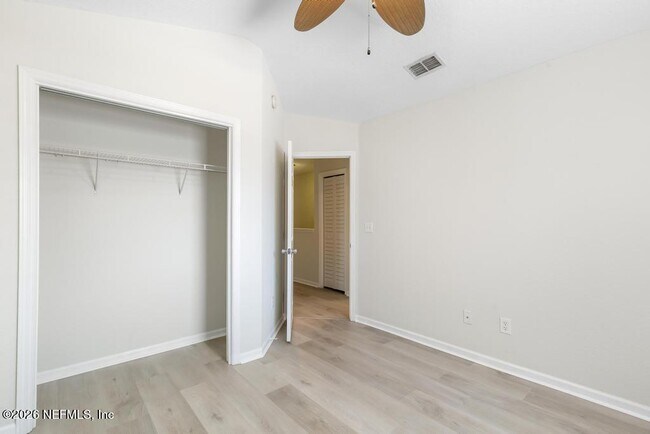 Building Photo - 66 W 14th St