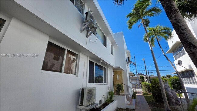 Building Photo - 7629 Dickens Ave