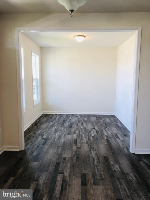 Building Photo - 336 Boxelder Dr