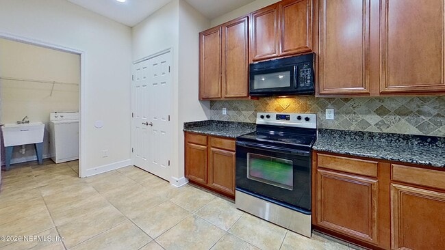 Building Photo - 3308 Turkey Creek Dr