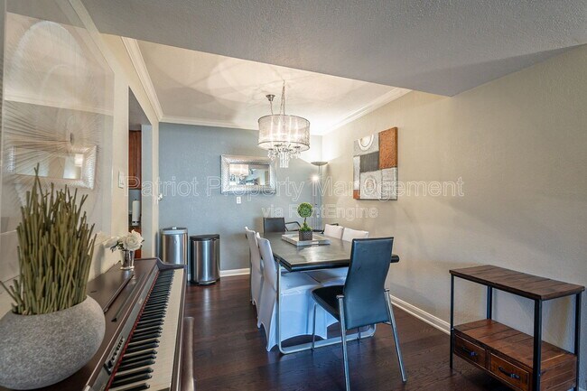 Building Photo - 8250 E Arabian Trail