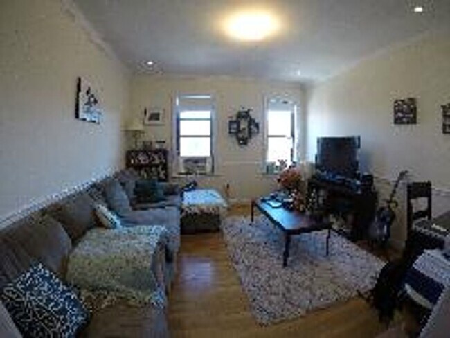 Building Photo - Awesome 1 bed in Allston….