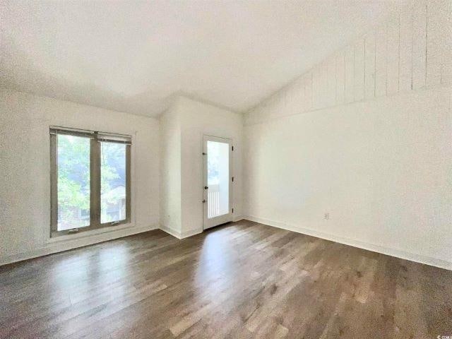 Building Photo - 402 75th Ave N