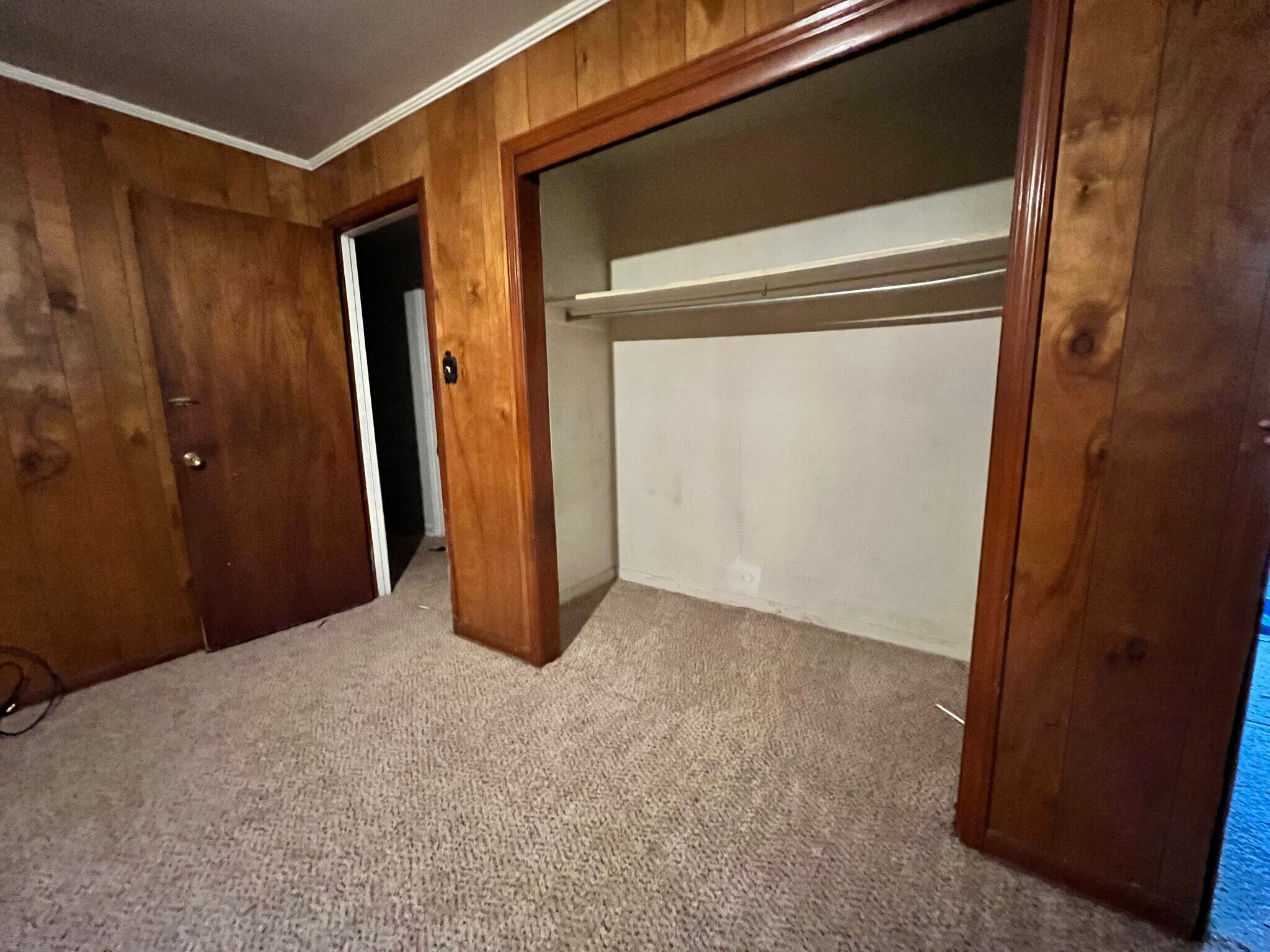 Building Photo - 4129 Meadowbrook Dr
