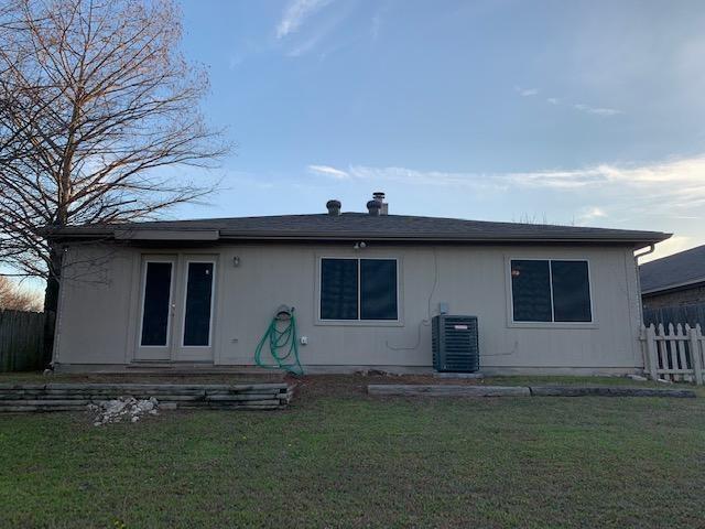 Building Photo - 10220 Maria Dr