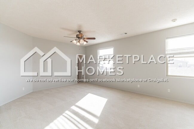 Building Photo - 620 Creekside Ave SW