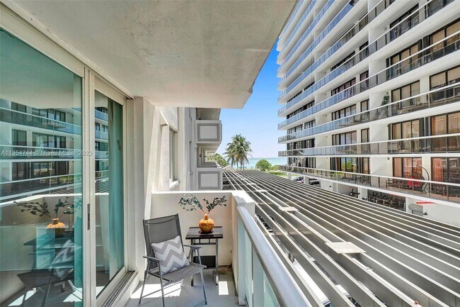 Building Photo - 9499 Collins Ave