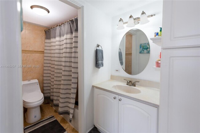 Building Photo - 17011 N Bay Rd