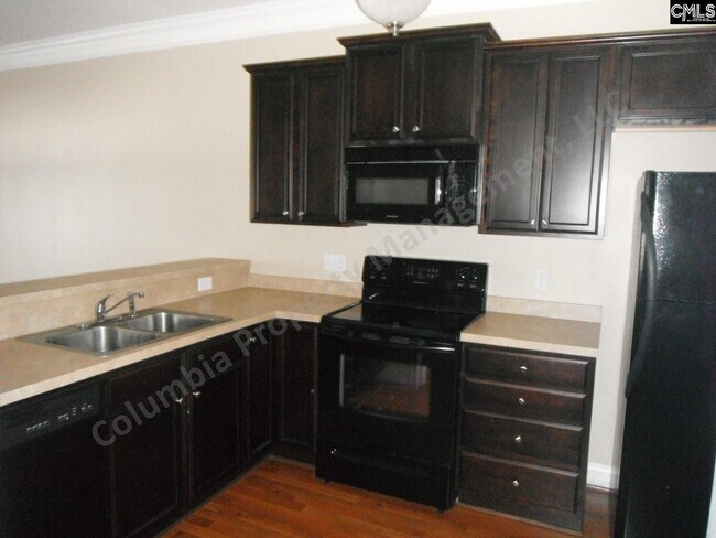 Building Photo - 839 Forest Park Road