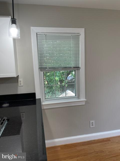 Building Photo - 303 Granville Dr