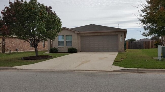 Primary Photo - 302 McCarthur Dr