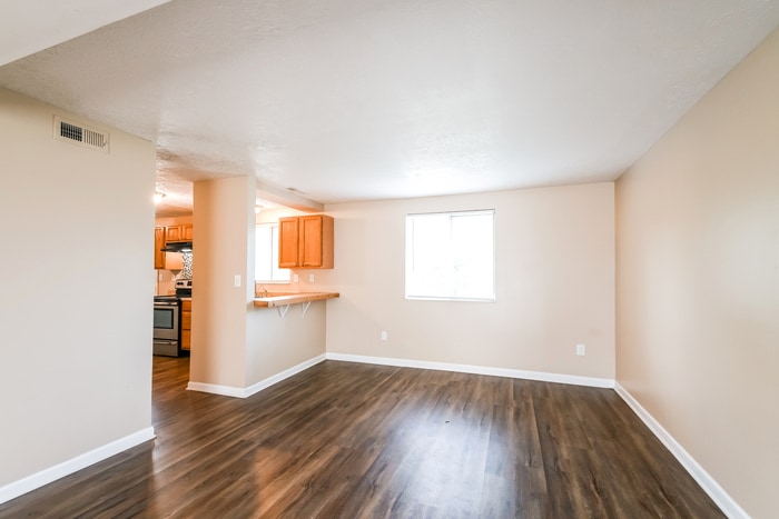 Building Photo - 907 Coolee Ln