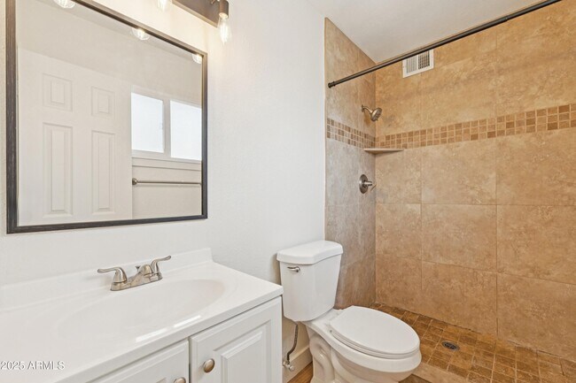 Building Photo - 4740 W Columbine Dr