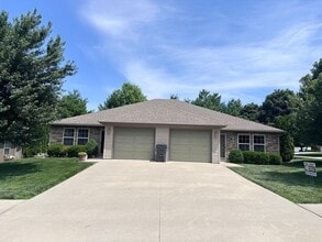 Building Photo - 3 Bed | 2 Bath | 1 Car Garage Single Level Duplex in Blue Springs; Lee’s Summit Schools