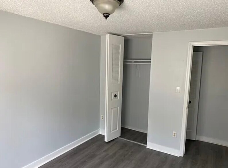 Building Photo - 9732 Springfield Woods Cir