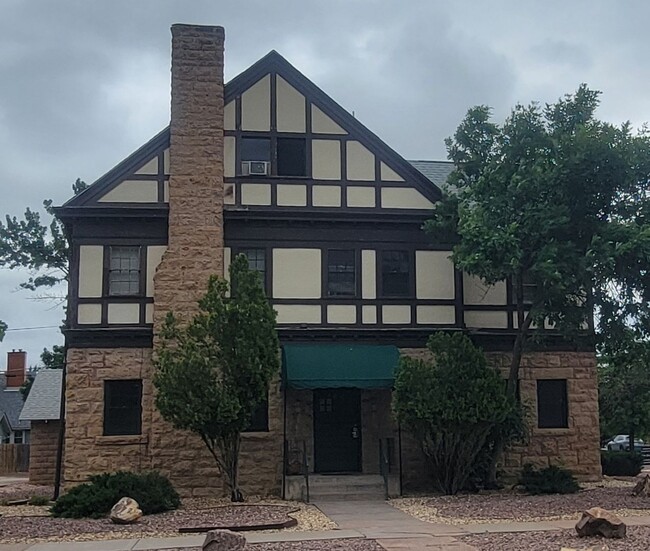 Primary Photo - 902 Greenwood Ave