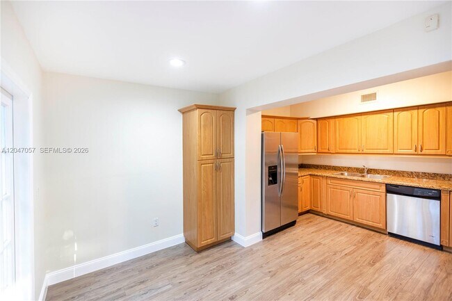 Building Photo - 5451 SW 80th St
