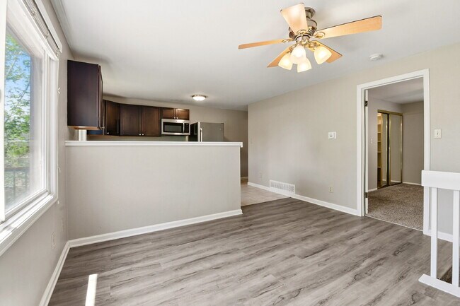 Building Photo - $2,120.95 with $300 off the first month's rent, 2 Beds - 2 Bath, Duplex in Lakewood with Cozy Car...