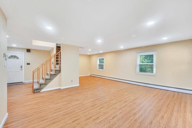 Building Photo - 38 Barker Dr