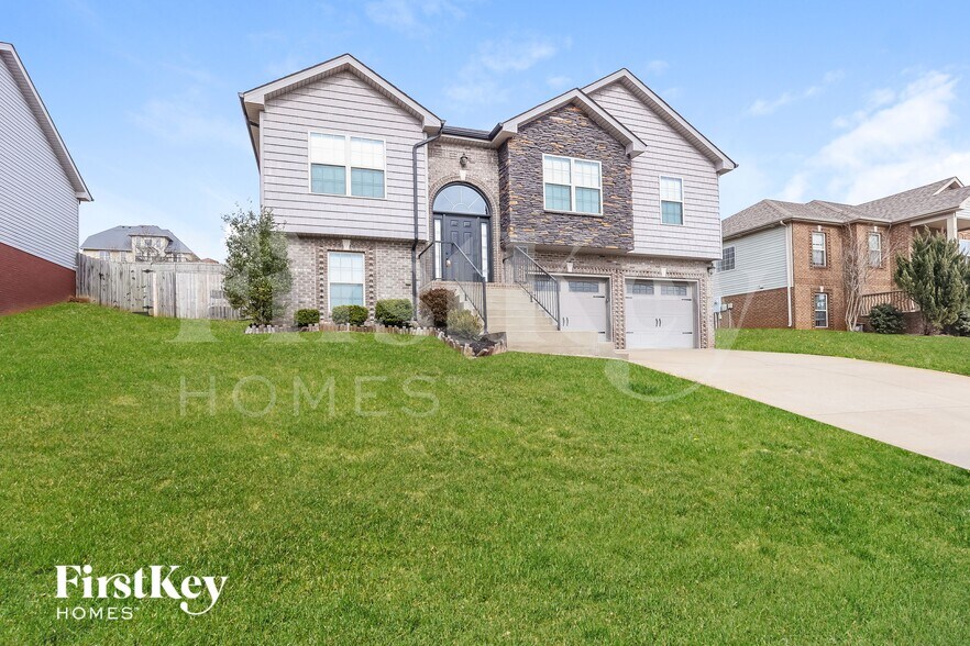 Building Photo - 1129 Stillwood Dr