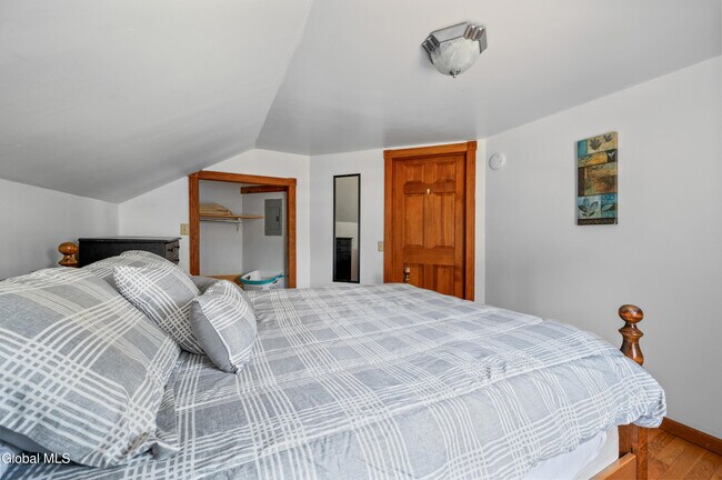 Building Photo - 92 Walworth St
