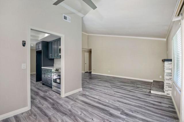 Building Photo - 6428 El Perico Ln