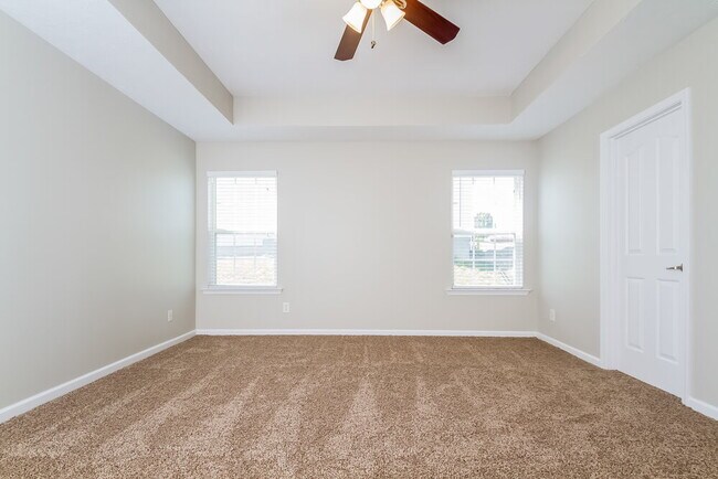 Building Photo - 138 Howard Woody Dr