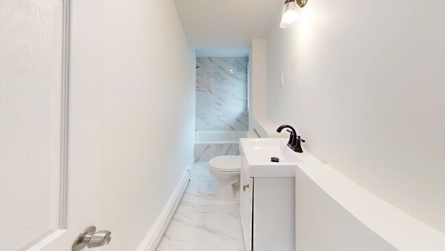 Building Photo - 71 Water St