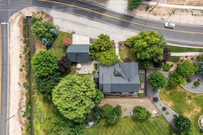 Building Photo - 1155 N Ballantyne Ln