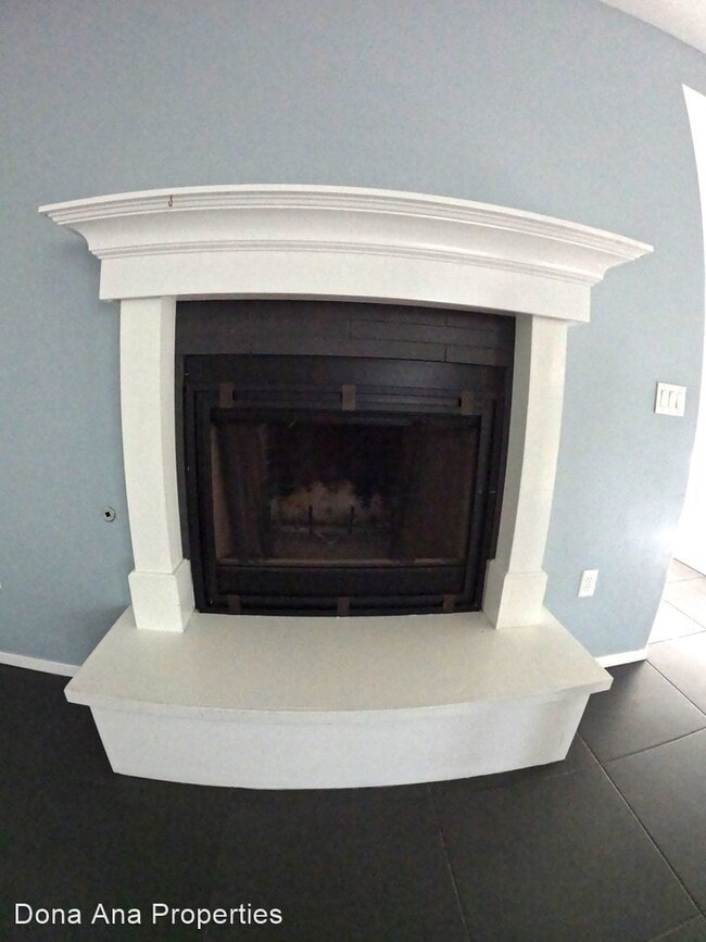 Building Photo - 3 br, 2 bath House - 3850 Via Del Valle