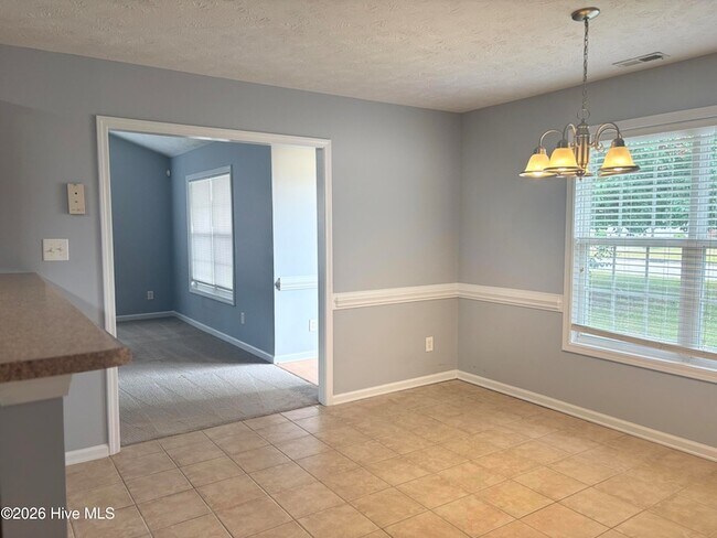 Building Photo - 376 Eastfield Dr